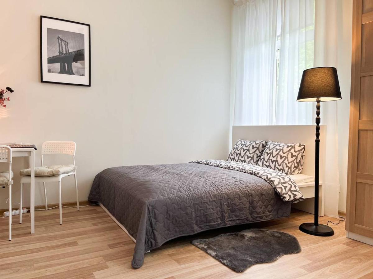 Bright Spacious Apartment In Riga With Free Parking Exterior foto